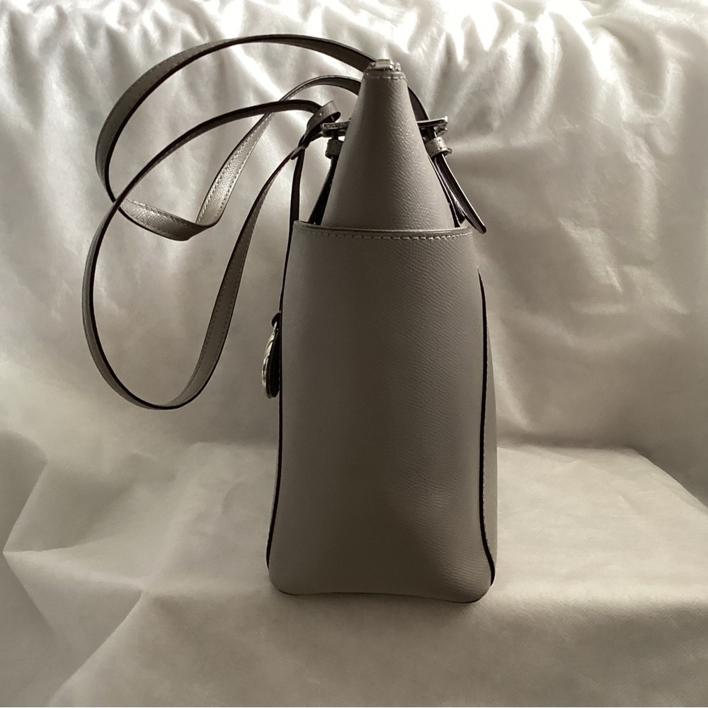 Michael Kors ‘Charlotte’ Saffiano Leather Tote - Picture 5 of 15